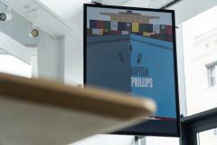 Plakat filmu Kapitan Phillips zawieszony w foyer CKIS-DK Oskard.